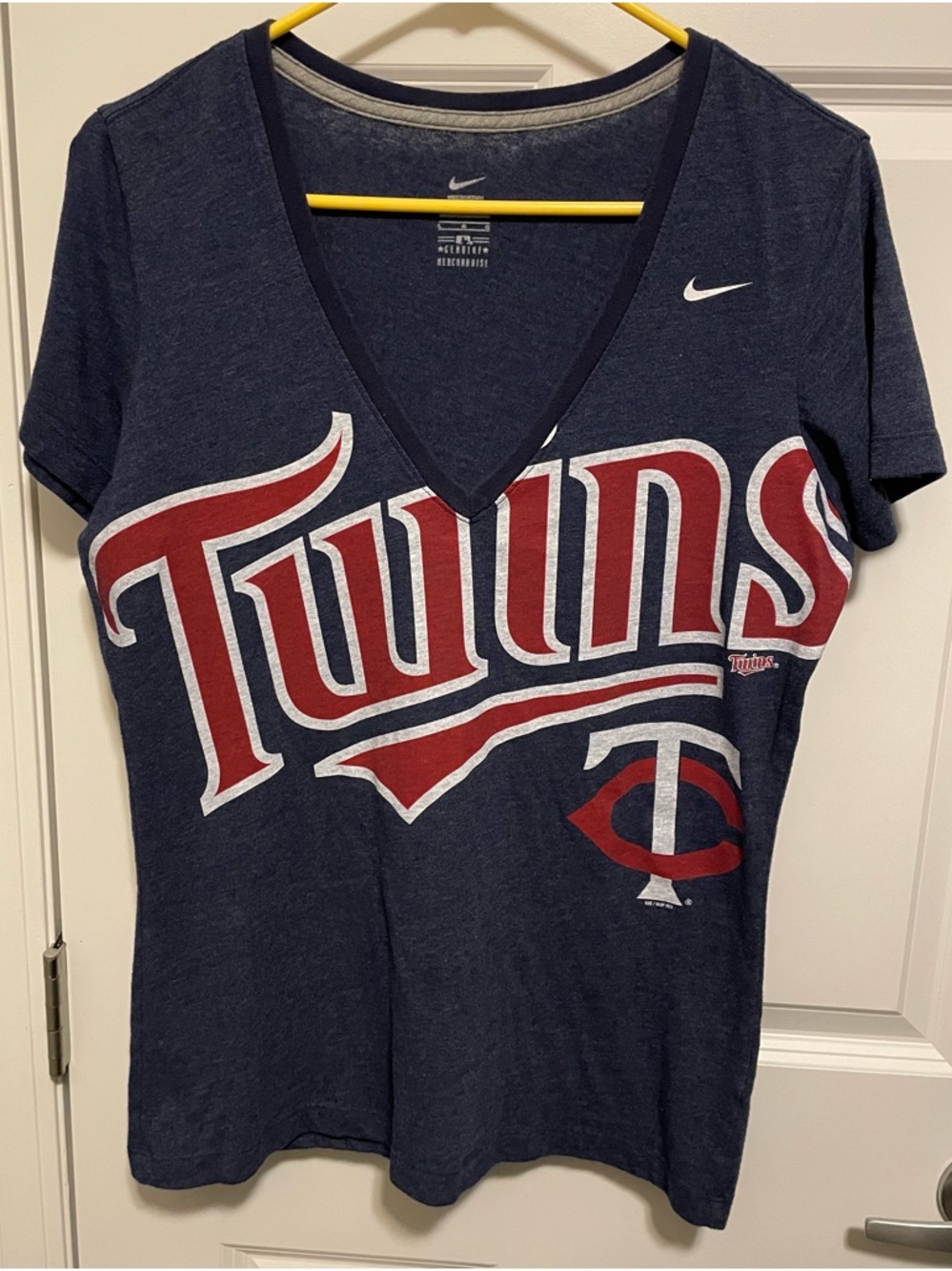 Nike Minnesota Twins V-neck T-shirt